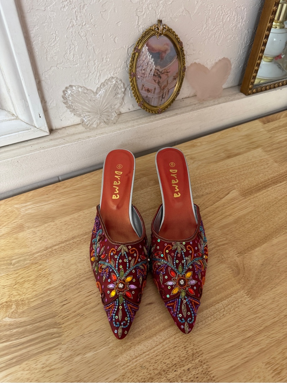 2000s Drama Beaded Pointed Toe Kitten Heels Size 9 Y2K Jewel Embellished Whimsy - Picture 15 of 15